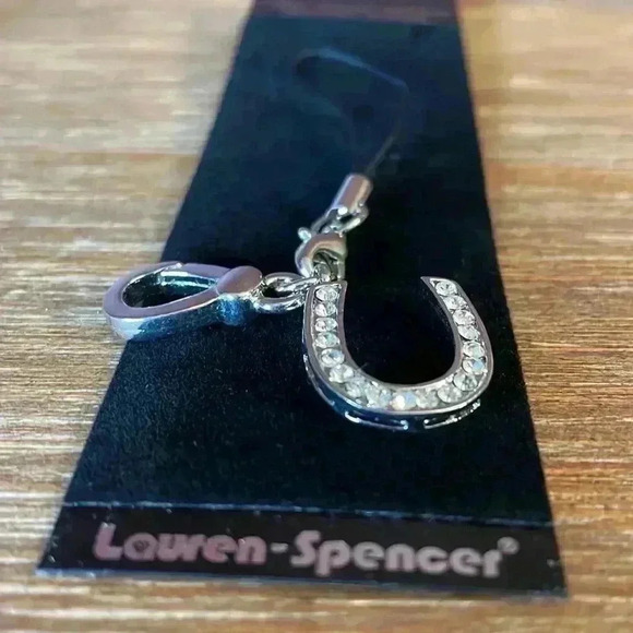 Lauren-Spencer Horseshoe Charm - Picture 9 of 10